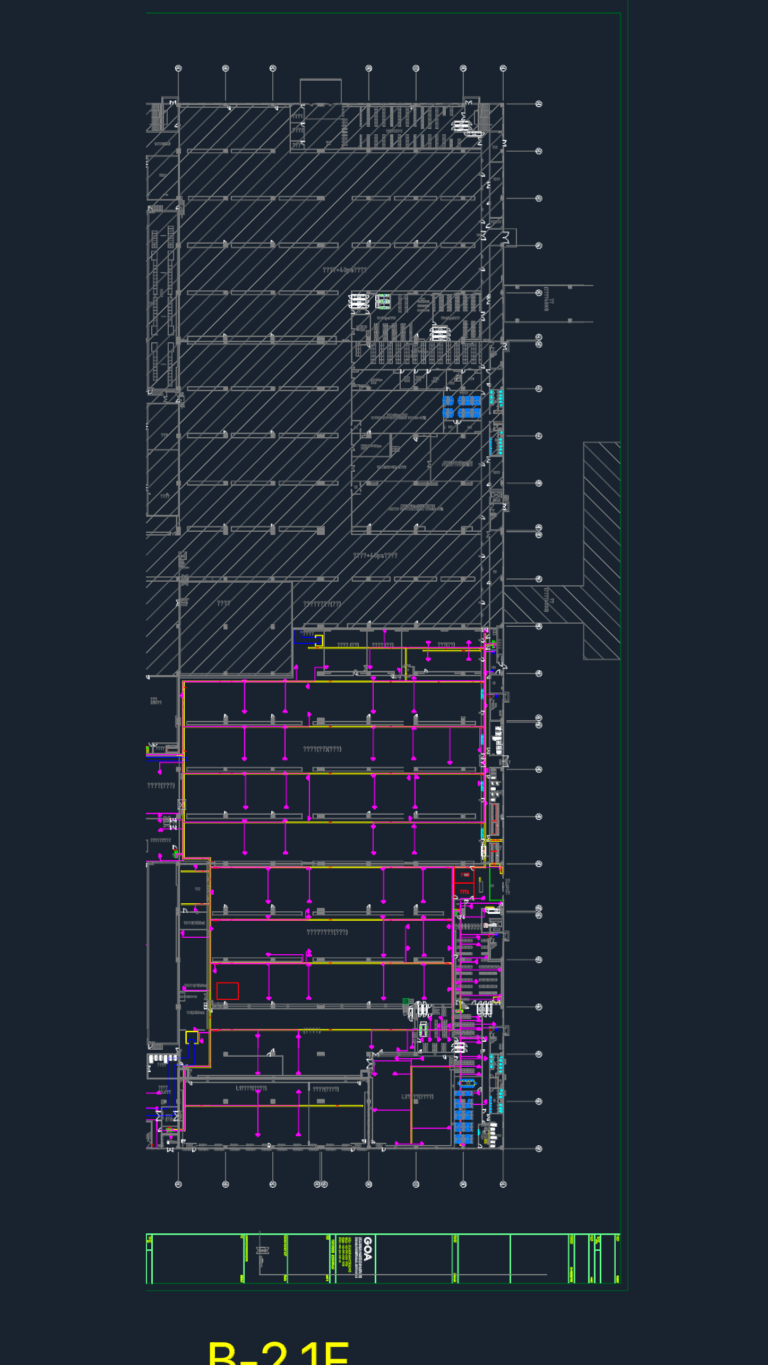 Industrial cleanroom CAD layout showing floor plan partitions, HVAC piping network, and FFU arrangement.