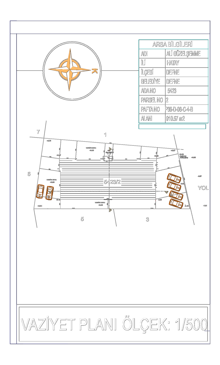 1/500 scale residential site plan drawing including building footprint, parking, spot levels, and north arrow.