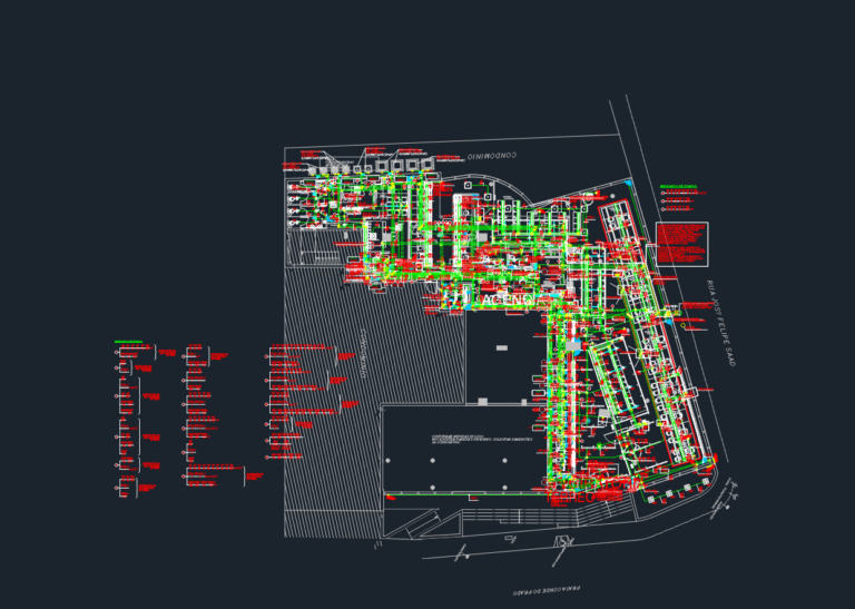 Electrical, CCTV, and alarm system CAD legends beside a building floor plan with Portuguese technical annotations.