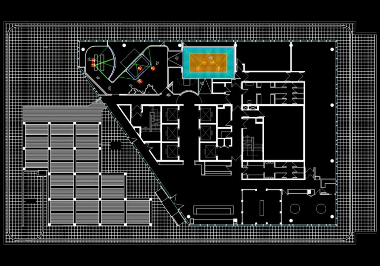 Architectural floor plan of a commercial office plate with a central service core, lift bank, and curtain wall glazing.